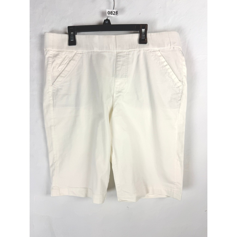 2/$30 NWT Liverpool White Lacie Pull-On Bermuda Shorts 10/30
